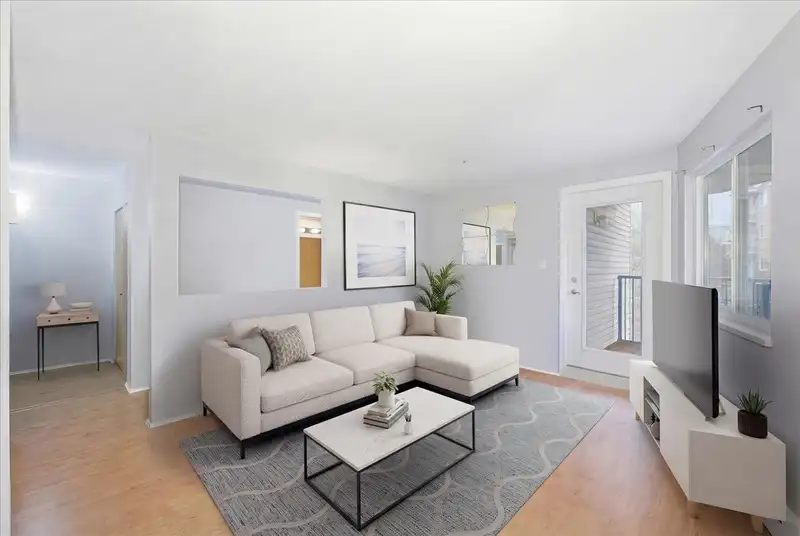 311 11595 FRASER STREET - photo 1 of 9
