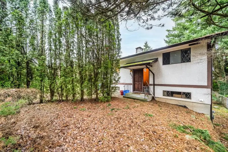 2751 153A STREET - photo 3 of 18