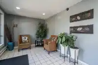 205 2435 CENTER STREET - thumbnail 5