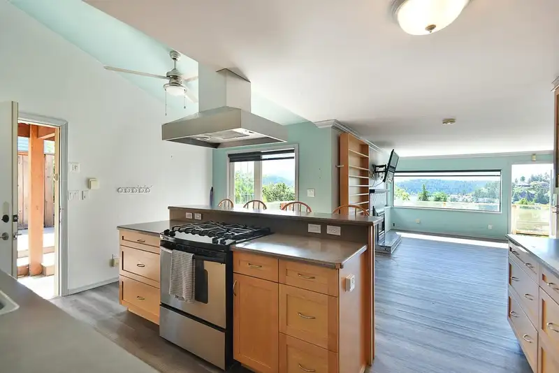 511 S FLETCHER ROAD - photo 2 of 24
