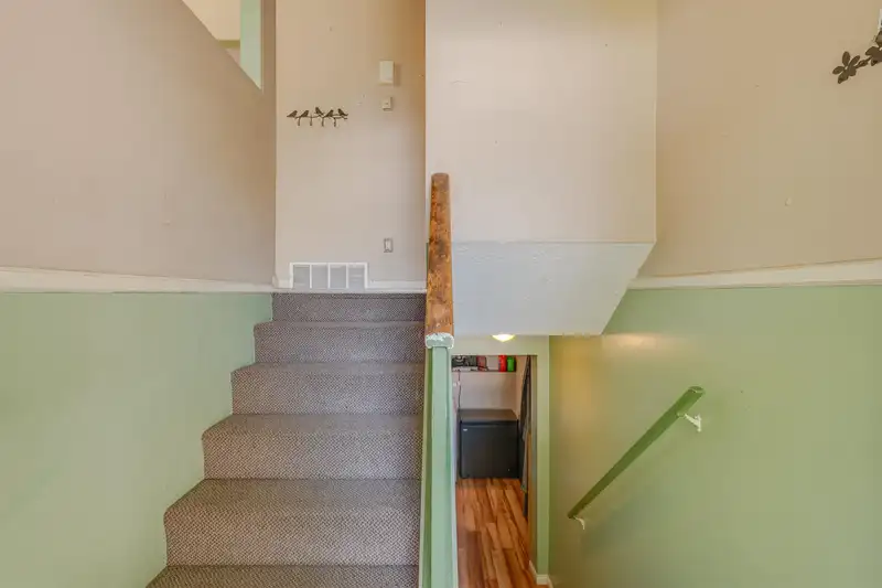 11546 SURREY ROAD - photo 3 of 28