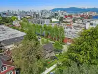 498 E 5TH AVENUE - thumbnail 6