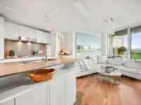 803 8555 GRANVILLE STREET - thumbnail 2