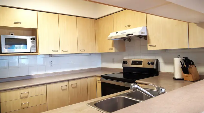 502 1148 HEFFLEY CRESCENT - photo 4 of 27