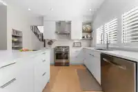 13 1900 INDIAN RIVER CRESCENT - thumbnail 16