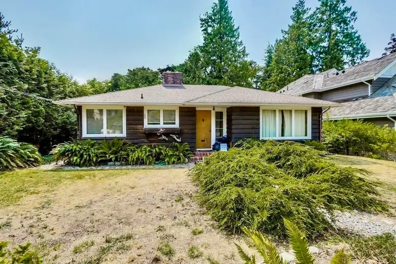 4386 ERWIN DRIVE - photo 1 of 32
