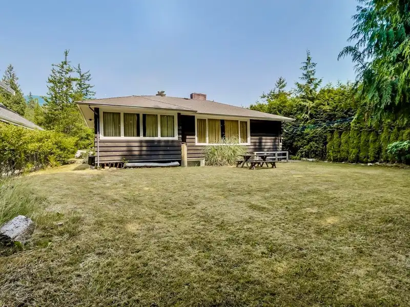 4386 ERWIN DRIVE - photo 3 of 32