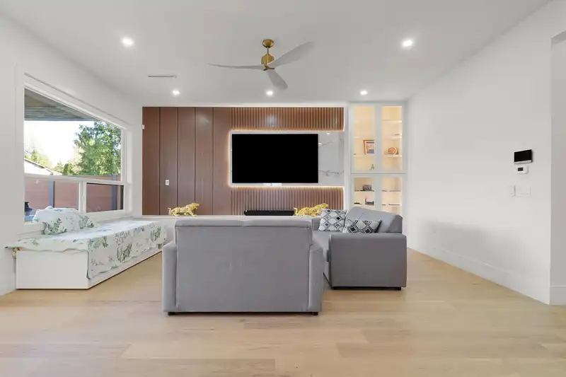 6296 181A STREET - photo 3 of 38