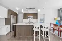 312 617 SMITH AVENUE - thumbnail 4