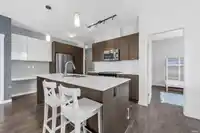 312 617 SMITH AVENUE - thumbnail 5