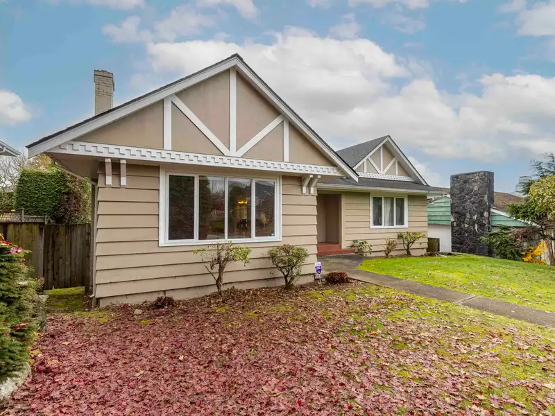 1270 W 46TH AVENUE - photo 2 of 19