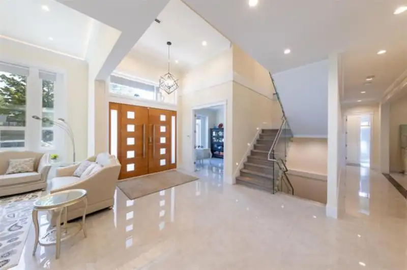 6971 WESTVIEW DRIVE - photo 3 of 40