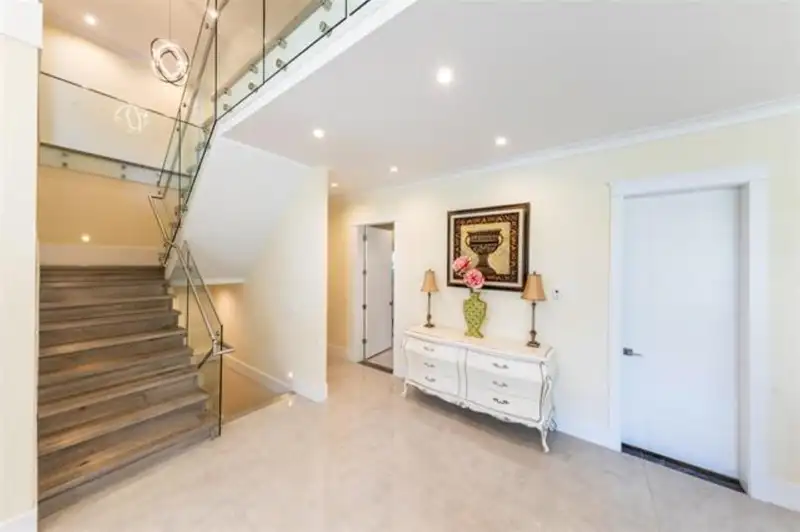 6971 WESTVIEW DRIVE - photo 4 of 40