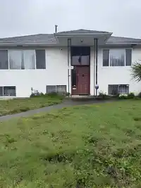 3281 E 46TH AVENUE - thumbnail 1