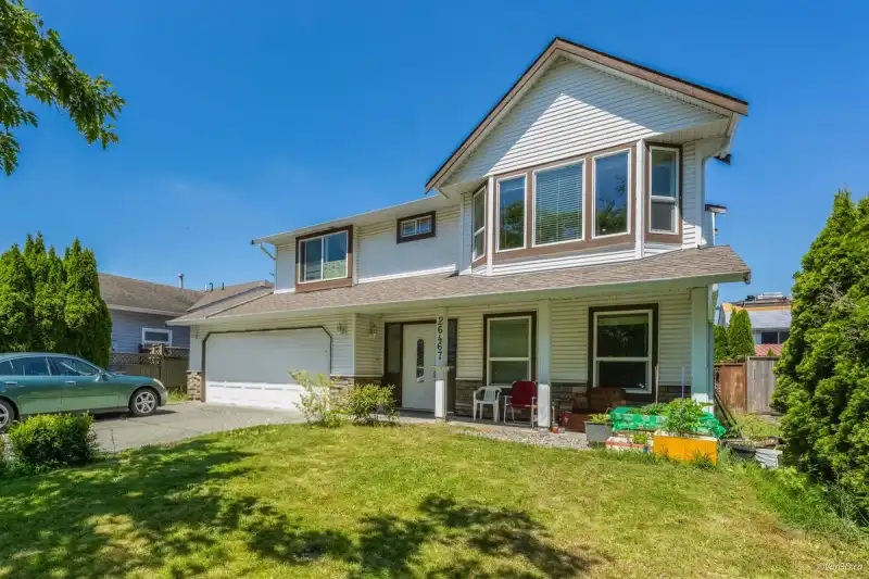 26467 32A AVENUE - photo 1 of 38