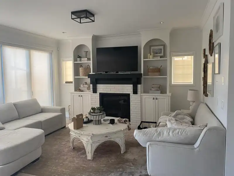 20570 70 AVENUE - photo 3 of 18