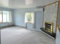 4298 MCGILL STREET - thumbnail 2