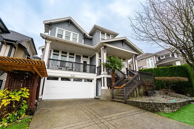 6100 163B STREET - photo 1 of 40