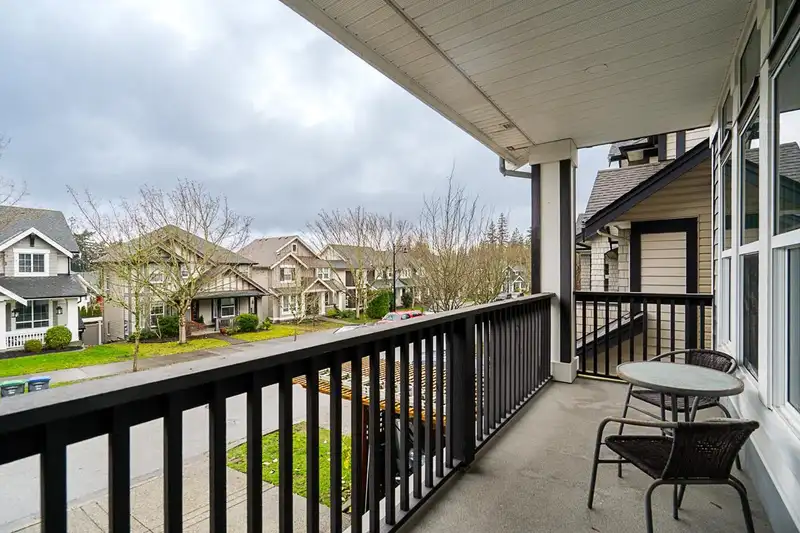6100 163B STREET - photo 4 of 40