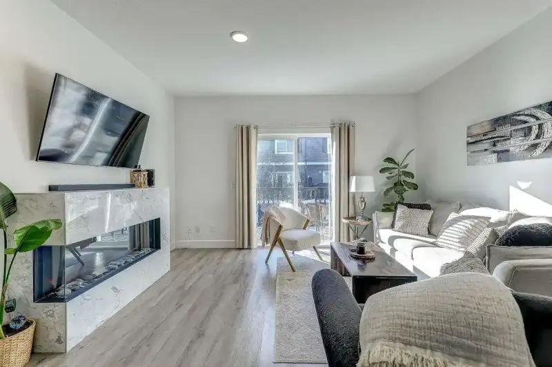 53 19572 FRASER WAY - photo 1 of 38