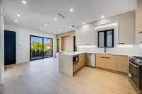 1 2636 MCGILL STREET - thumbnail 11