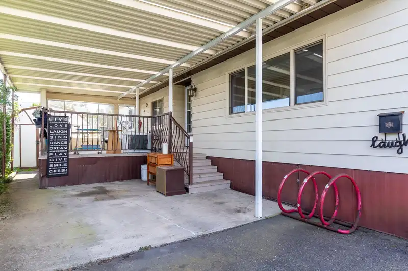 60 8254 134 STREET - photo 4 of 34