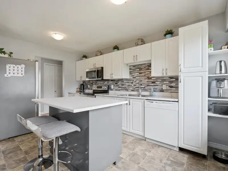 1501 EIGHTH AVENUE - photo 3 of 39
