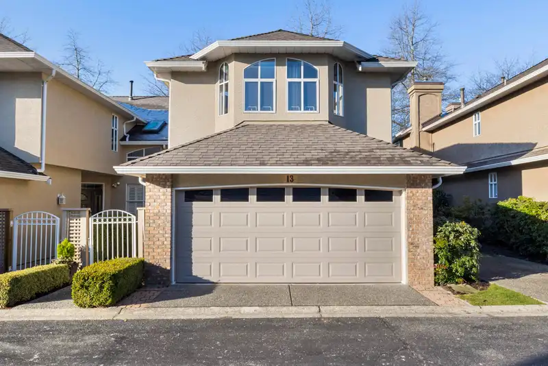 13 6211 W BOUNDARY DRIVE - photo 3 of 40