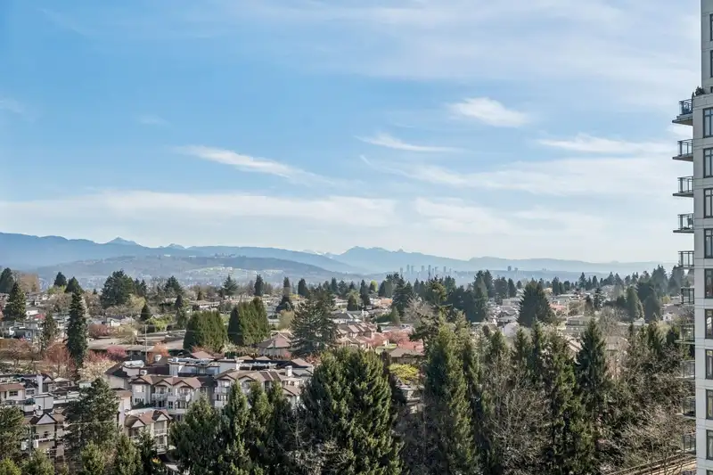 1610 5380 OBEN STREET - photo 1 of 28
