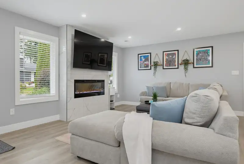 26680 32 AVENUE - photo 4 of 35