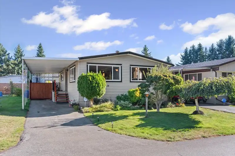 44 31313 LIVINGSTONE AVENUE - photo 2 of 31