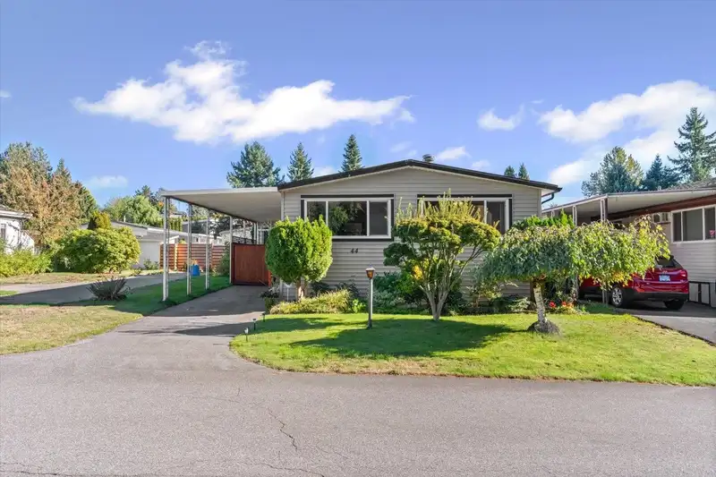 44 31313 LIVINGSTONE AVENUE - photo 3 of 31