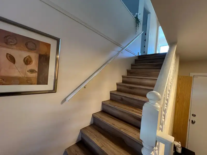 14052 66 AVENUE - photo 3 of 19