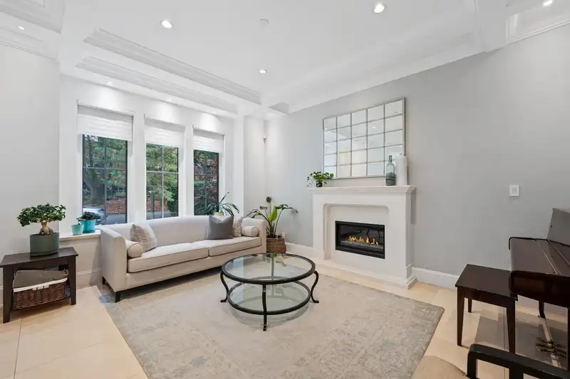 3475 W 24TH AVENUE - photo 3 of 36