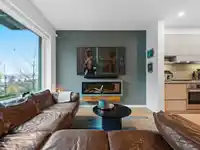 5 528 E 2ND STREET - thumbnail 1
