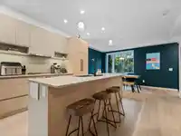 5 528 E 2ND STREET - thumbnail 3