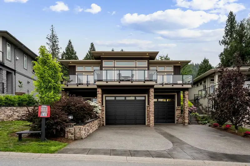 152 51075 FALLS COURT - photo 1 of 40