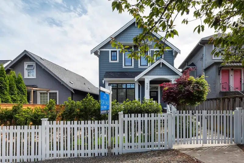 730 E 11TH AVENUE - photo 1 of 29