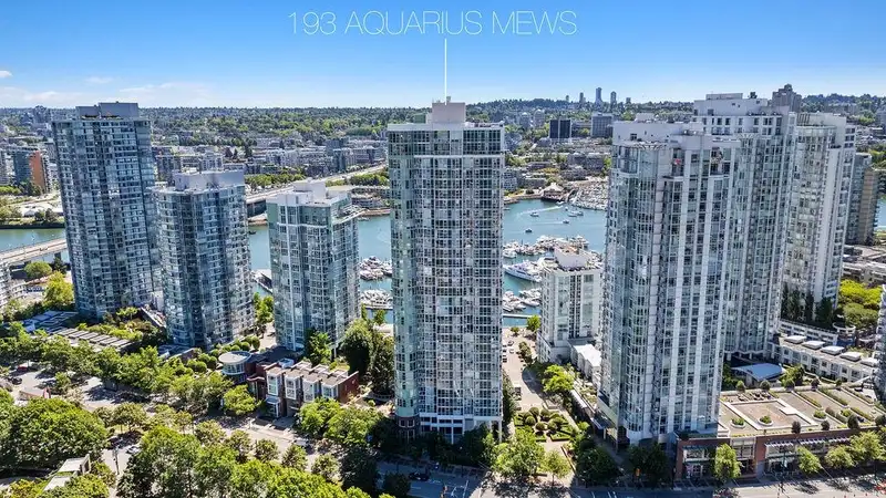 3302 193 AQUARIUS MEWS - photo 1 of 40