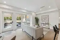 3383 VICTORIA DRIVE - thumbnail 2