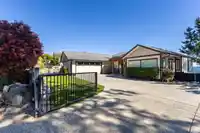 5997 COWRIE STREET - thumbnail 2