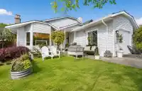 875 PORTEAU PLACE - thumbnail 1