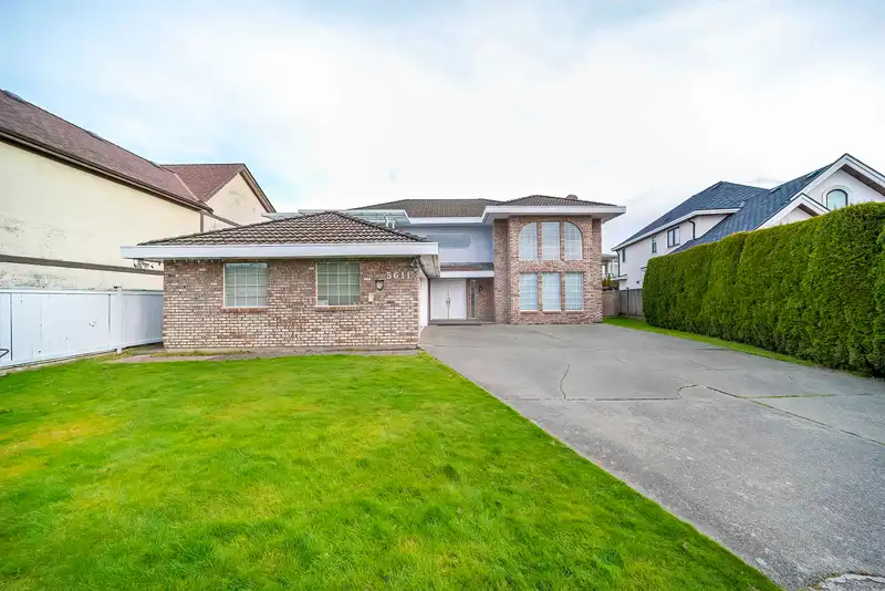 5611 HOLT AVENUE - photo 1 of 39