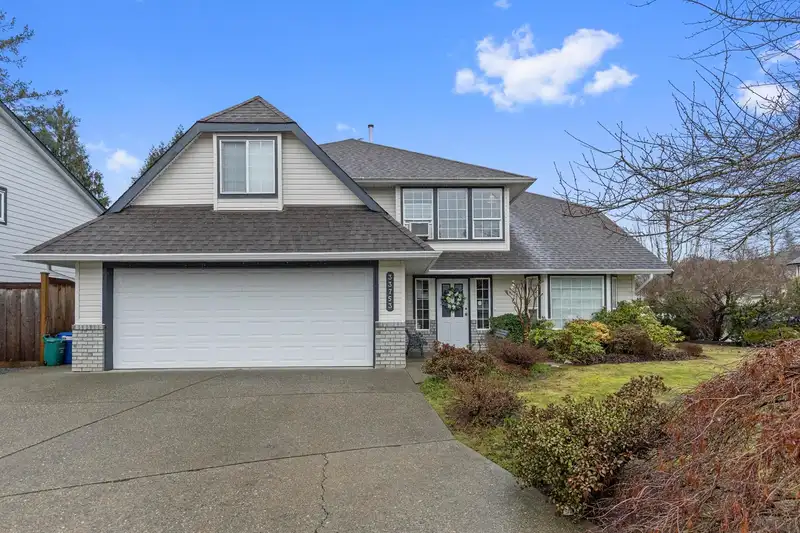 33753 BEST AVENUE - photo 1 of 28