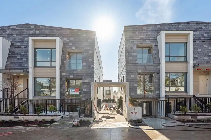 101 378 W 45TH AVENUE - photo 1 of 14