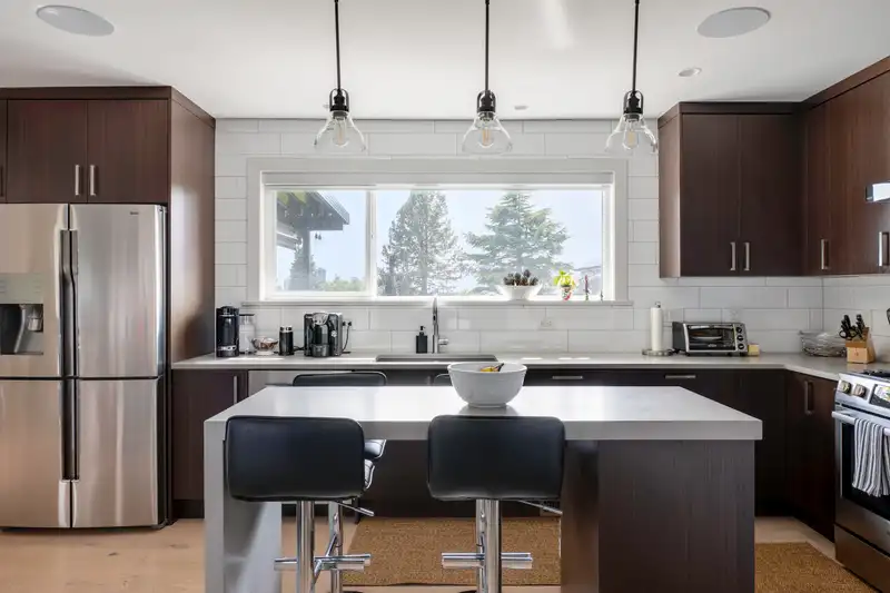 818 MASSEY STREET - photo 1 of 28