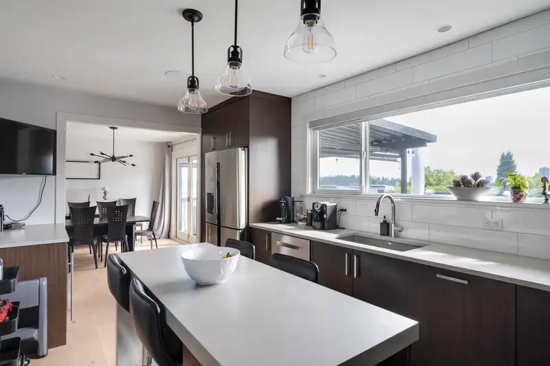 818 MASSEY STREET - photo 3 of 28