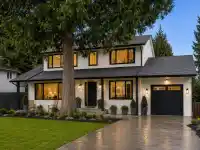 13474 15 AVENUE - thumbnail 1