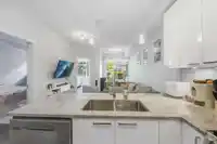 118 20696 EASTLEIGH CRESCENT - thumbnail 16