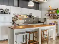 327 350 E 2ND AVENUE - thumbnail 15